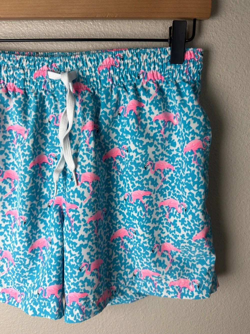 Chubbies Men’s Flamingo Print 5.5” Swim Trunks